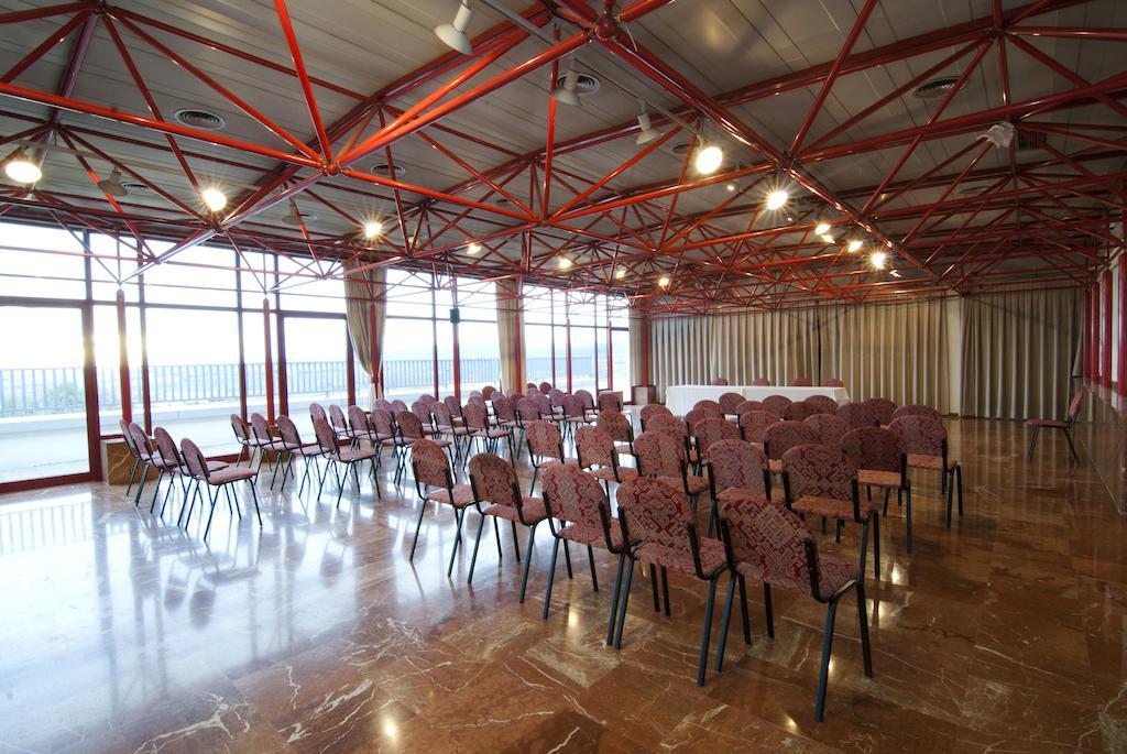 Hotel Domo Vilafranca del Penedès Fasiliteter bilde