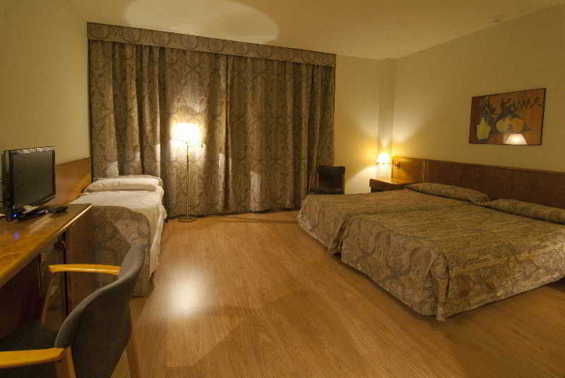 Hotel Domo Vilafranca del Penedès Eksteriør bilde