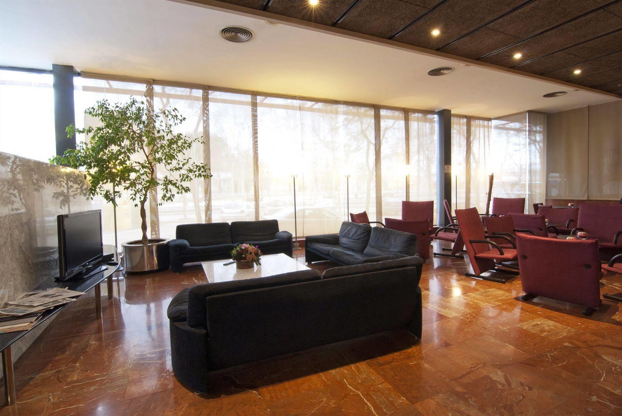 Hotel Domo Vilafranca del Penedès Eksteriør bilde